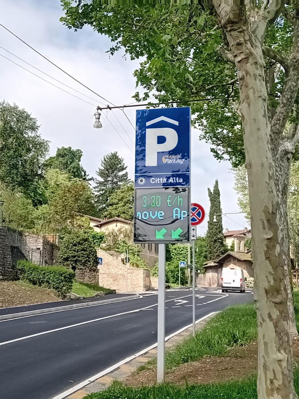 Silvia Suite - Appartamento Citta Alta Bergamo Exterior foto
